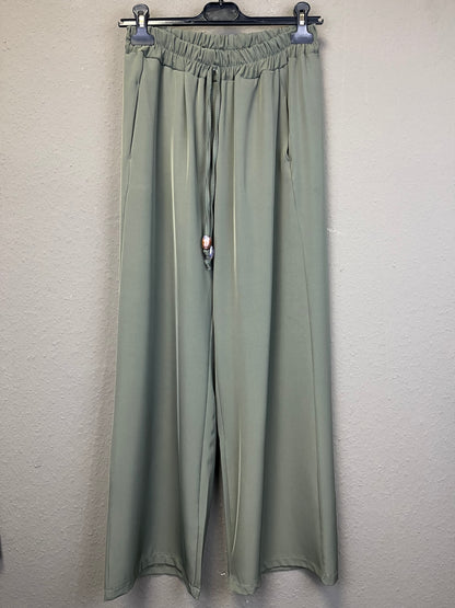 Stoffhose mit geradem Bein