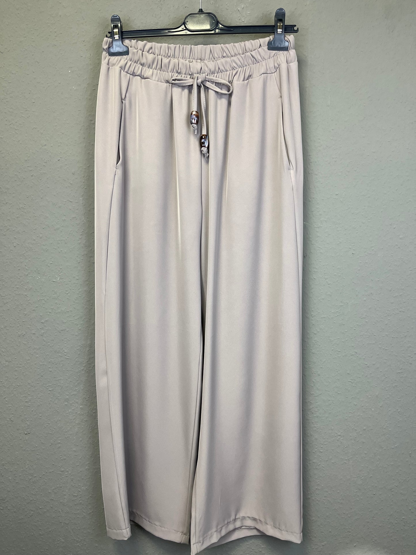 Stoffhose mit geradem Bein