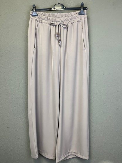 Stoffhose mit geradem Bein